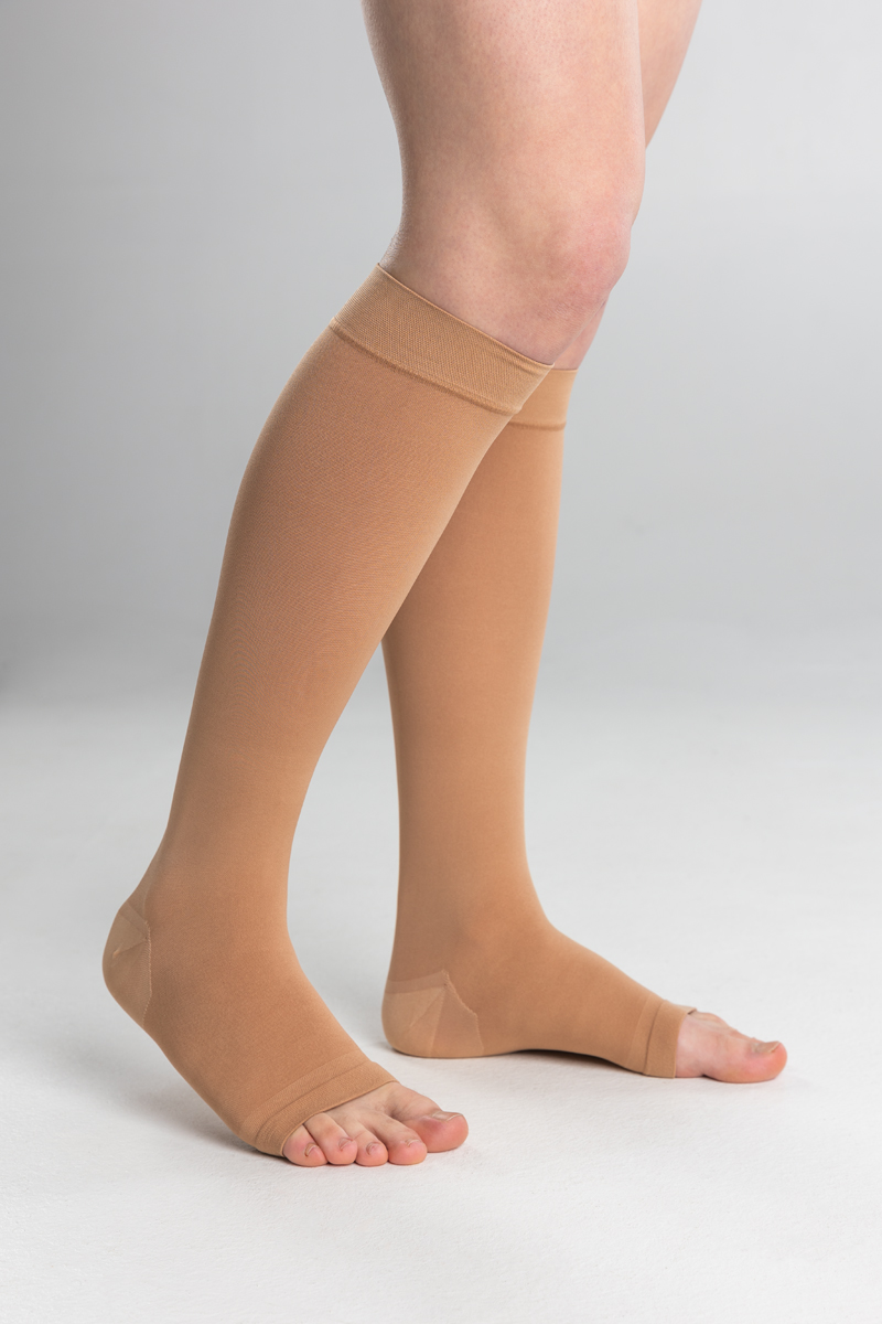 Medicīniskās kompresijas pusgarās zeķes, bez pirkstu daļas, Modelis AD208 – II kompresijas klase 23-32 mm Hg